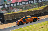 R8 V8