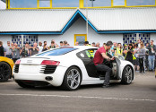 Audi R8 V8