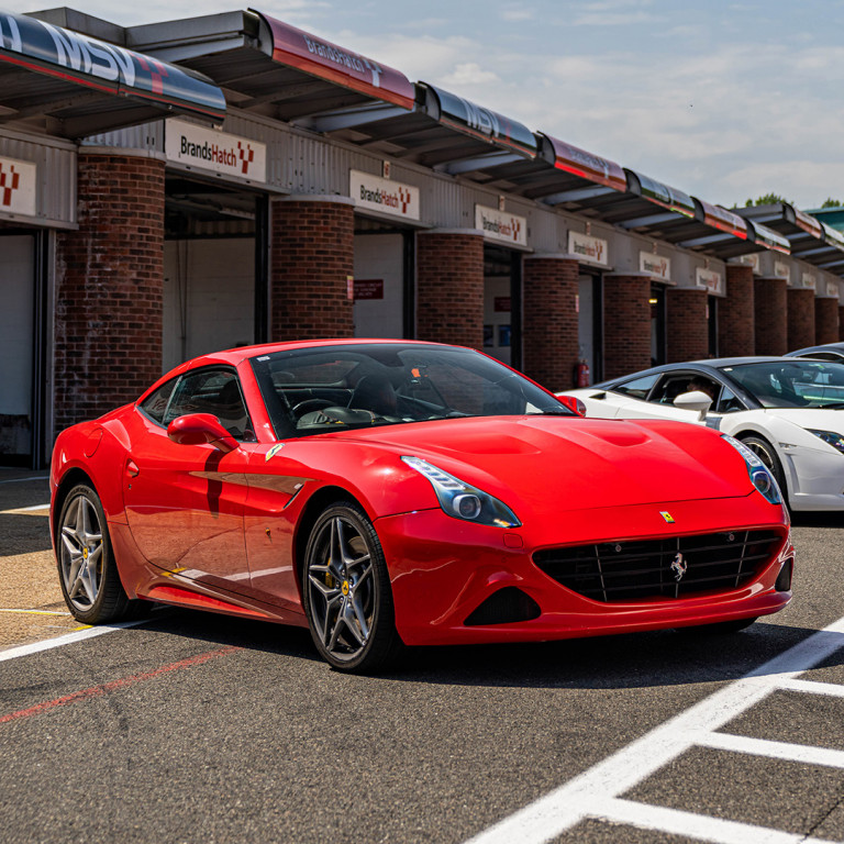 Ferrari Cali T